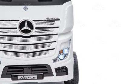 MERCEDES ACTROS TRUCK -  White | 24V | MP4 | Leather Seat | EVA Wheels | RC